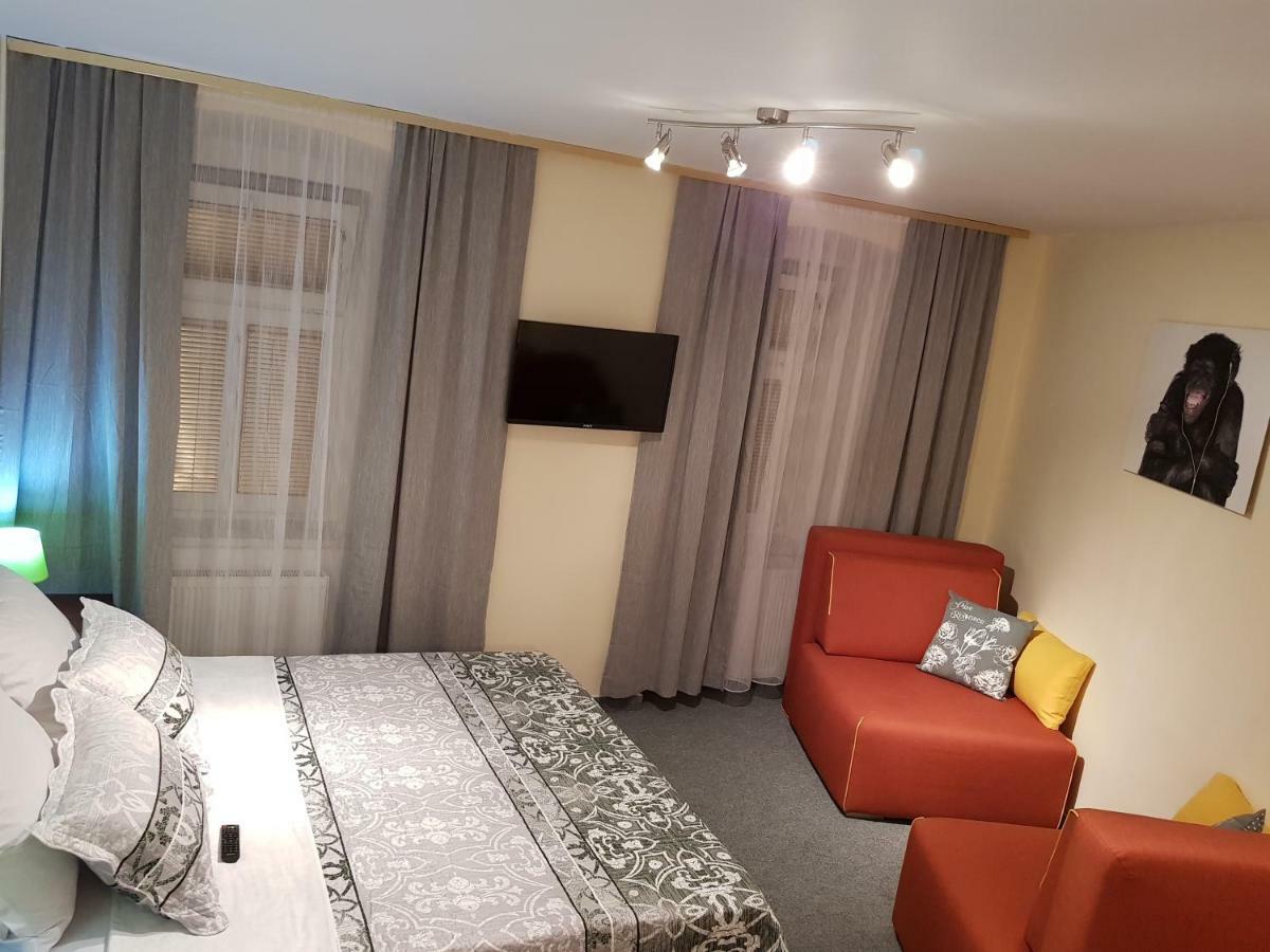 Elg Rooms Postojna Kültér fotó
