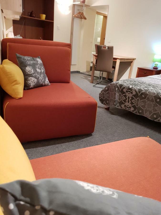 Elg Rooms Postojna Kültér fotó
