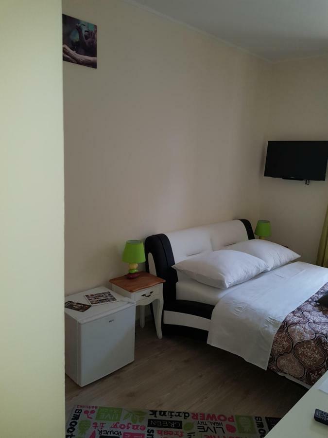 Elg Rooms Postojna Kültér fotó