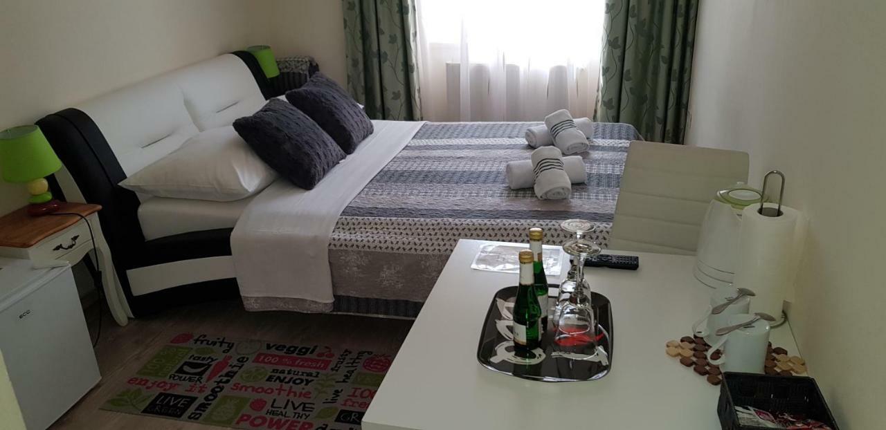 Elg Rooms Postojna Kültér fotó