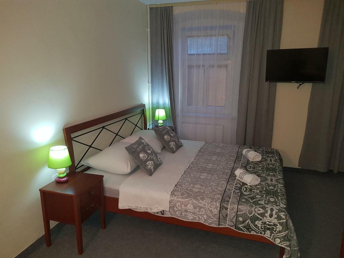 Elg Rooms Postojna Kültér fotó
