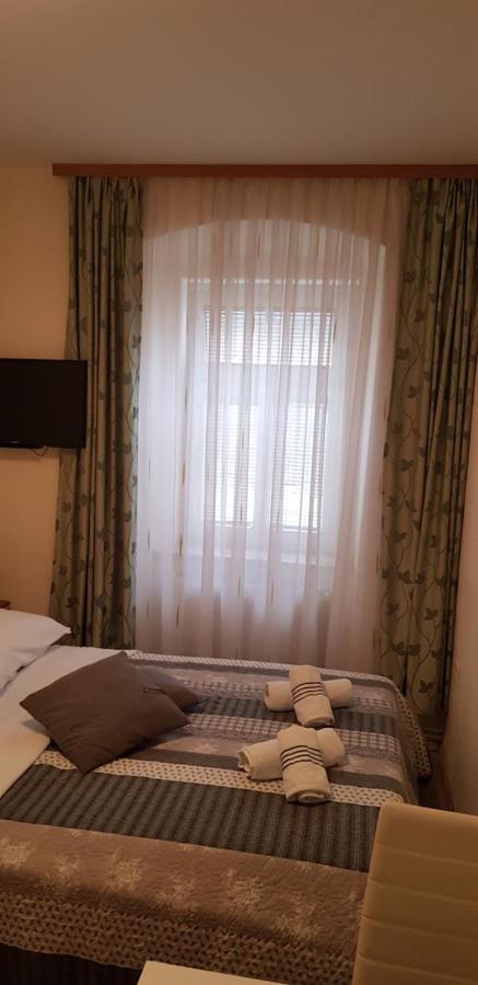 Elg Rooms Postojna Kültér fotó